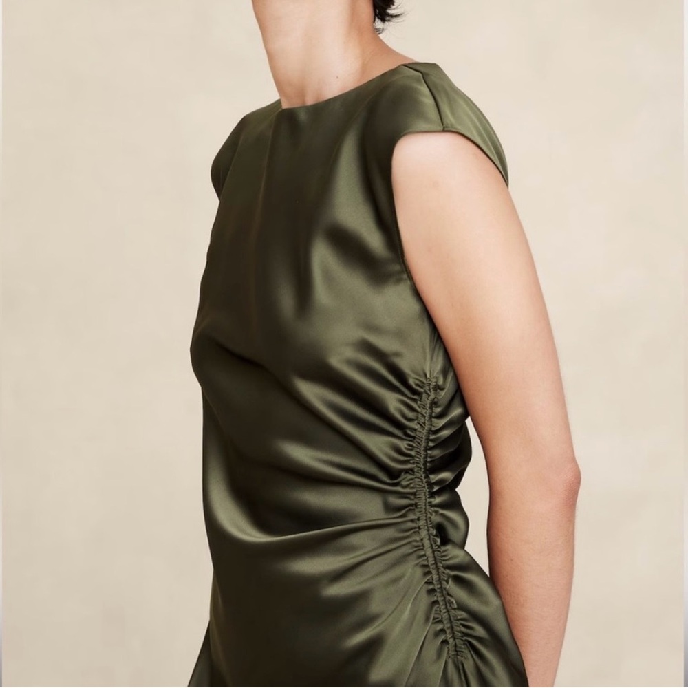 Banana Republic Olive Green Satin Midi Dress NWT size 0 - Picture 3 of 9